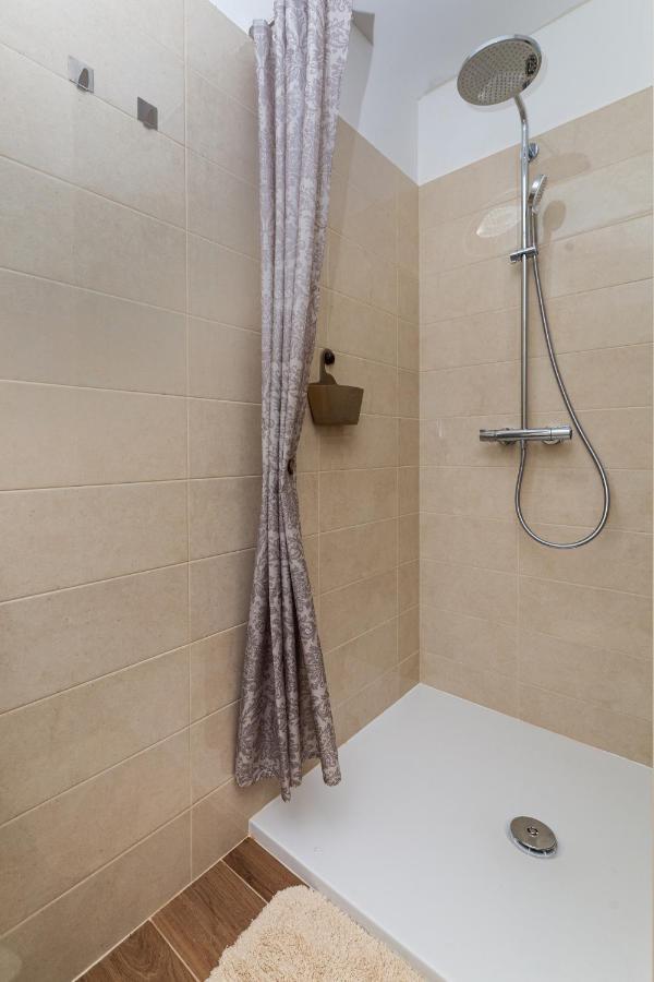Apartment Nada 1 Malinska Extérieur photo